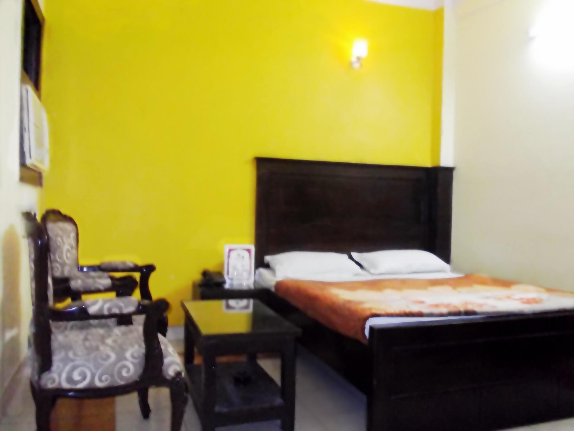 Hotel Shreeram Deluxe New Delhi Exteriör bild
